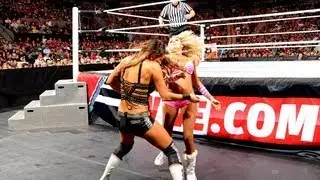 Келли Келли против Ив: Raw, 6 августа 2012 г.