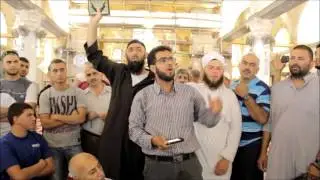 وقفة بطولة وتحدي من قلب الأقصى في وجه الشبيح صلاح أبو عرفة