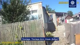 Луганські патрульні затримали чоловіка, який погрожував їм, імовірно, пістолетом