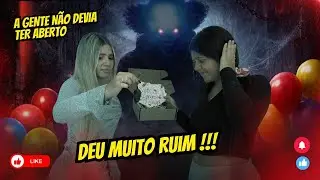 ALGUÉM DEIXOU ISSO EM NOSSA PORTA.. 