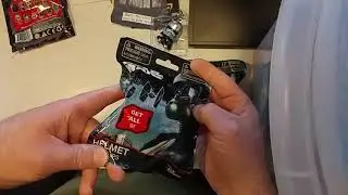 Un-bagging blind packs of Star Wars clips