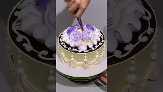 তোমাদের পছন্দের পারপেল আর চকলেট কালারের মিক্সড কেক 🍰🎂🎉#cake #cakeseries #cakecakedecoratingideas