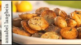 Crispy Garlic and Thyme Potatoes