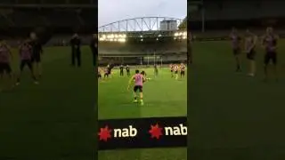 Eagles' Tyson Stengle completes the Clean Hands test at AFL Combine