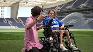 TotalMobility - Lucas With Strangers (Mariana)