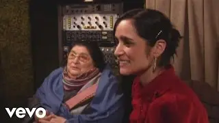 Mercedes Sosa - Sabiéndose De Los Descalzos (Documental)