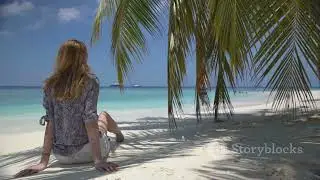 1080p Maldives  Escape to Paradise with Nature