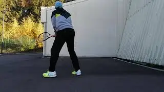 Tutos Tennis N1 :  Petits jeux simples pour jouer au tennis contre un mur.