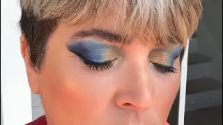 Carpool Makeup Jeffree Star Cosmetics Blue Blood palette