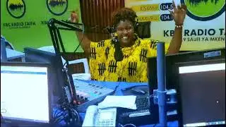 EVER WONDERED WHY RADIO PRESENTERS ARE EVER JOYFUL🥰 WATCH  CYNTHY CYNTHY ENJOYING LUHYA SONGS ON AIR