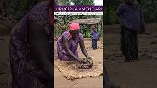 Hrnč&iacute;řka kmene Ari #hrncirstvi #remeslo #omovalley #etiopie #afrika #ari #aari