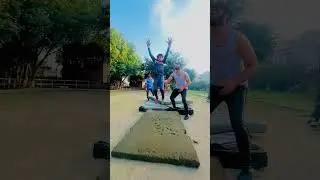 Back tuck 😳😂#stunt #flipsandtricks #acrobatics #flip #parkour #backflip