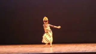 TSABITA KANAYYA KHAIRUNNISA//KALAKAY MURAG//TAMAN BUDAYA DAGO