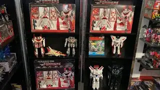 Transformers generation one Jetfire collection. G1 macross variant skyfire seige generations T30 SG