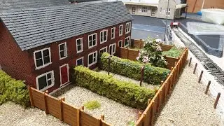 33. Adding Detail to Model Railway or Diorama Gardens. Grass Tufts, Brambles, Trees, Bushes, Flowers