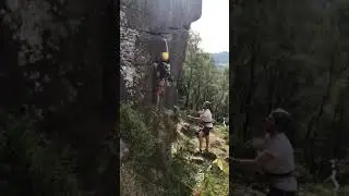 Strapiombante | Froggatt Edge | E1 5b