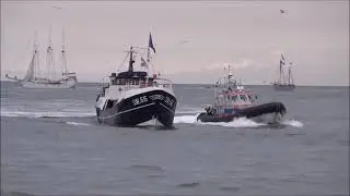 IJM 66 Vrouwe Cornelia als Jury Schip Vlaggetjesdag 2019 bij de vlootschouw