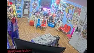 Paperboy Prince Love Gallery Indoor Stream 10/22/2025 12:15 PM