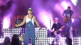 Granger Smith (Earl Dibbles Jr) 