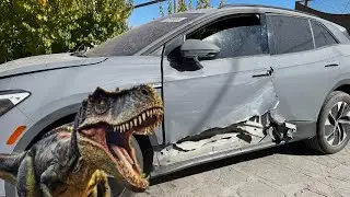 Dinosaur Attack,Volkswagen ID4,body repair//Нападение динозавров,Volkswagen ID4,кузовной ремонт