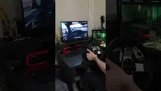 Игровой руль Logitech G27.