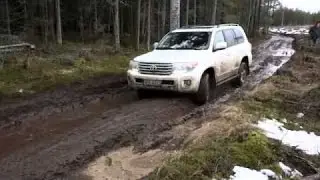 Off Road MegaShow on Volga ,part 1