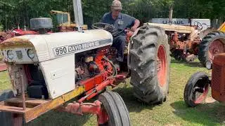 Case- David Brown 990 tractor, runs