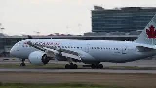 Air Canada 787-9 Dreamliner Landing in Vancouver