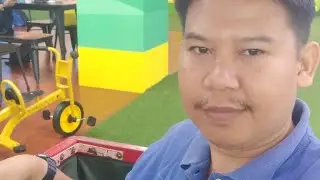 Belajar Narik Becak Mini bukan dipangkalan becak tapi di mall#viralvideo #becakmini #wahanabermain 