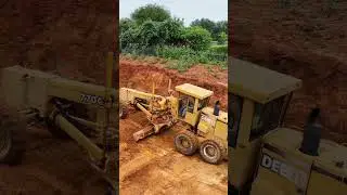 Cutting uphill is tough in a motor grader! #satisfying