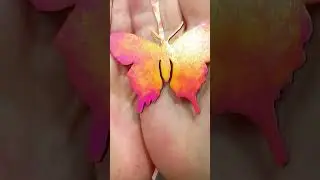 #dinawakleymedia #rangerink #glossspray, #dinawakleymediajournal #artjournal