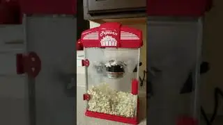 West Bend Stir Crazy Movie Theater Popcorn Popper, Gourmet Popcorn Maker Machine with Nonstick