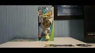 Lighting x Istros I4 Beyblade Burst Turbo Unboxing!