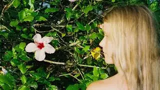 Alice Phoebe Lou - Skyline (Official Audio)