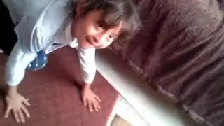 CUANDO TU PRIMA SE CREE MODELO