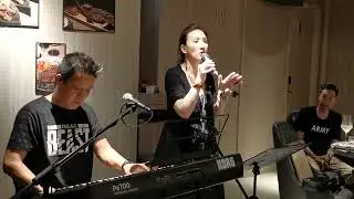 Zita謝霈臻 @Global Grill (尖沙咀厚福街8號H8 15樓 )Fly Me To The Moon/ Dream a Little Dream Of Me/ 赤的疑惑/ 此刻你在何處