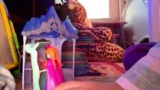 Frozen Anna Flip n switch castle showcase with short clip