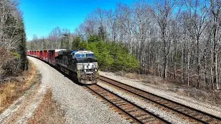 Norfolk Southern 189 heads South thru Pilot Mtn Tennessee 