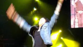 ~3rd ROW~ Trace Cyrus {Wonder World Tour} Metro Station Cleveland, Ohio