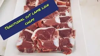 Traditional cut lamb loin chops.