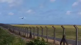 INDIAN AIR FORCE ILYUSHIN 76MD take off from Mauritius