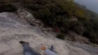 Free solo: Aurisina, In savate e capel 5b and downclimb