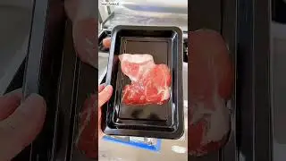 Automatic meat plate vacuum sealing machine plate meat vacuum sealing video
