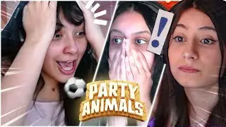 3 MULHERES JOGANDO FUTEBOL