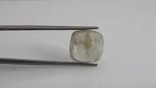 9.49 Carats Yellowish Green Sapphire Certificate no. AK0202160044