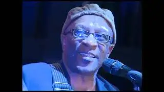 Vicky EDIMO en live | FENAC 2016 &ndash; L'ic&ocirc;ne du funk camerounais illumine la sc&egrave;ne 🇨🇲🎸