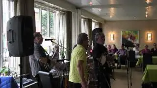 Old Ragged Jazzmen spillede Frokostjazz i Skjern.
