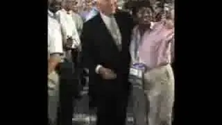 Sen. Frank Lautenberg (D-NJ) Dances at the Convention