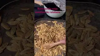 Rostisando unas comillas tostadas de calabaza mexicana