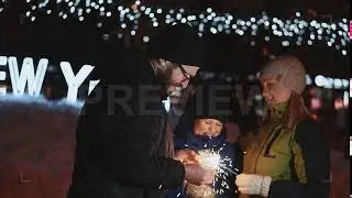 Family Celebrates New Year Stock Video